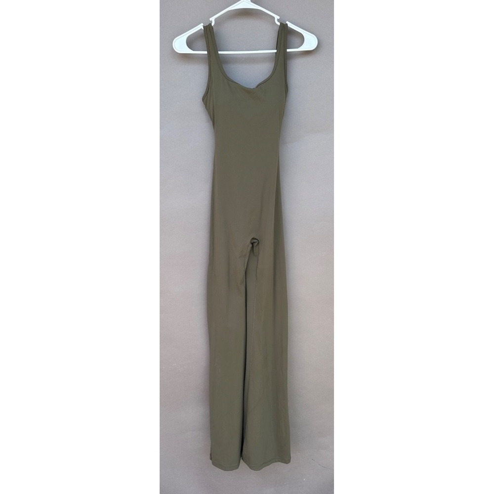 Backless‎ Jumpsuit Cinch Butt Attached Bra Wide Leg Women's M Athleisure Olive